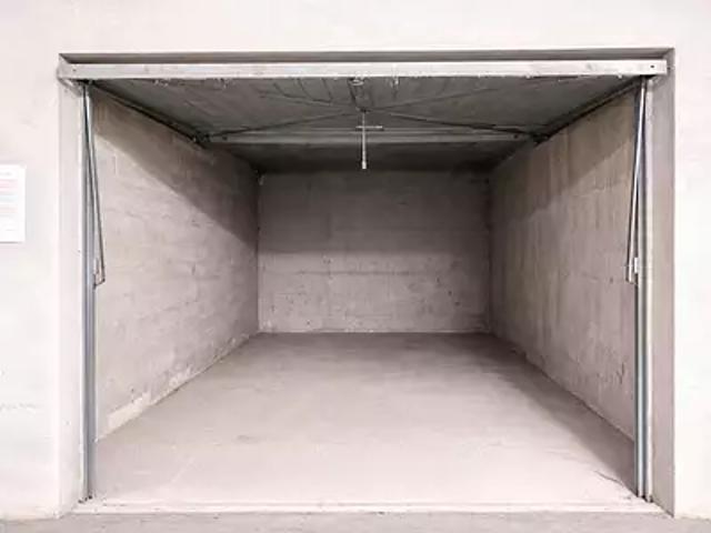 Garage vente à L'Haÿ-les-Roses, Fresnes