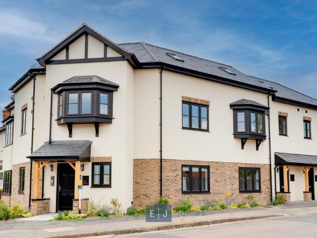 House for rent in Loughton, Epping Forest