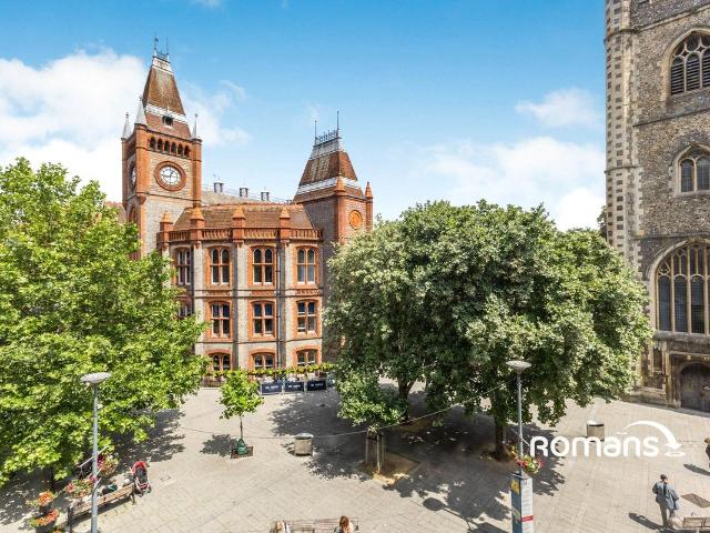 Studio for rent in Reading Town Centre, Reading