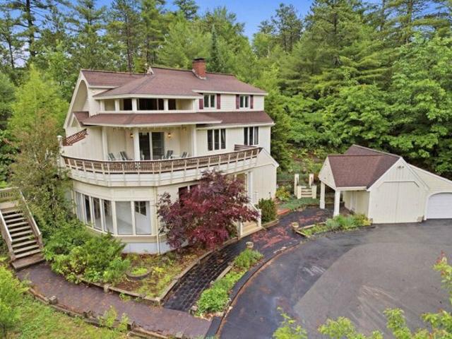 House for sale in New Hampshire