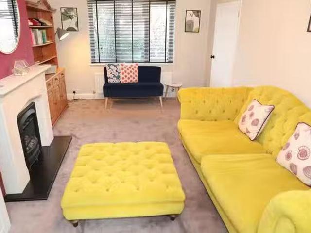 Apartment for rent in Perryfields, West Sussex