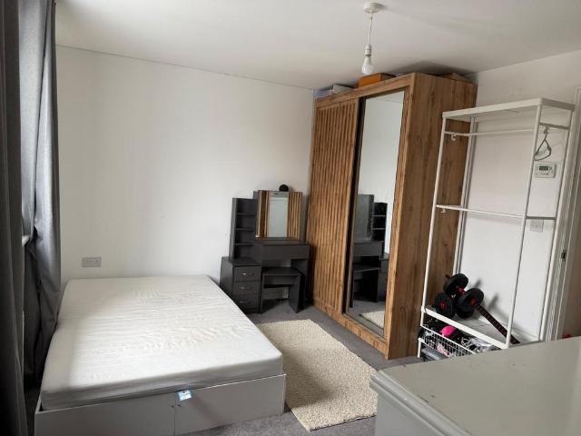 House for rent in Balderstone, Burnedge