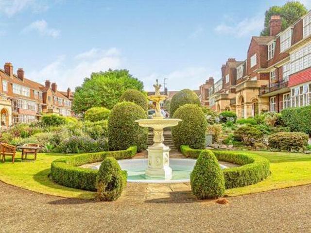 House for sale in Deepcut, Surrey