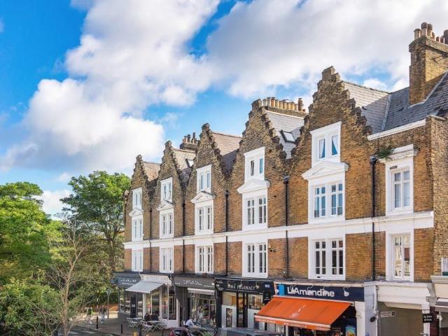 Apartment for rent in Petersham, Greater London