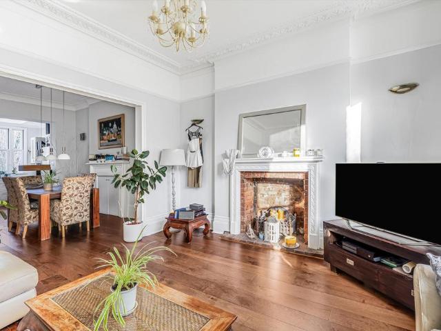 Apartment for rent in Petersham, Greater London