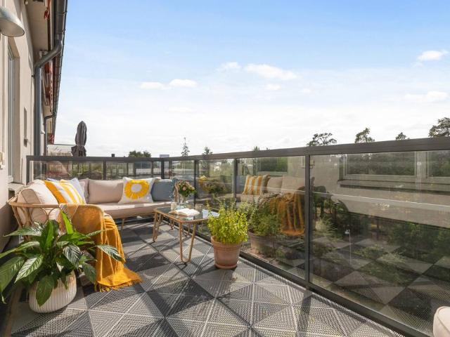 Bostad till salu i Solna, Stockholm