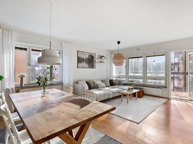 Bostad till salu i Solna, Stockholm