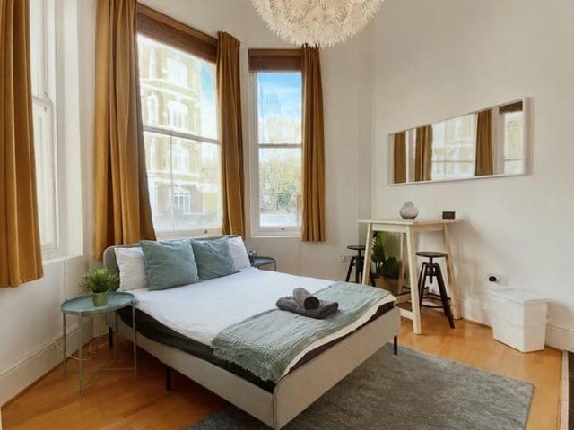 Studio for rent in Notting Hill, Greater London