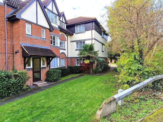 Apartment for rent in Broxbourne, Hertfordshire