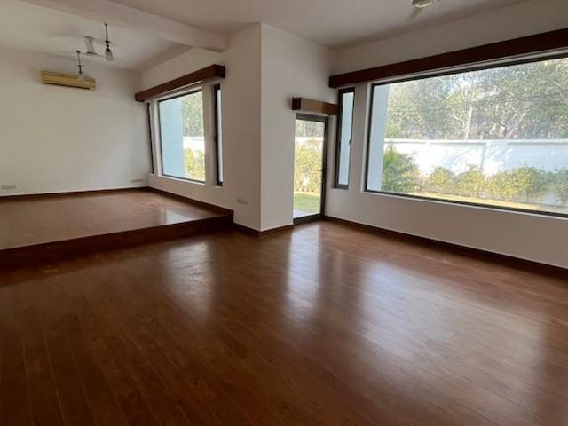 House for rent in Deri
