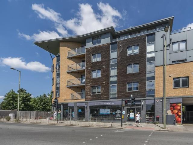 Apartment for rent in Brunswick Park, Greater London