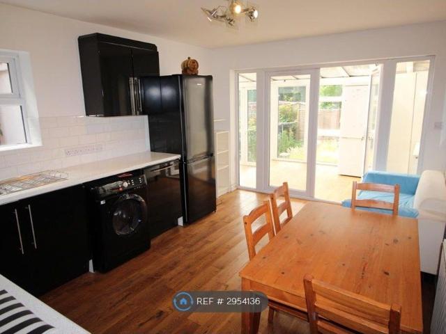 Apartment for rent in Friern Barnet, Greater London