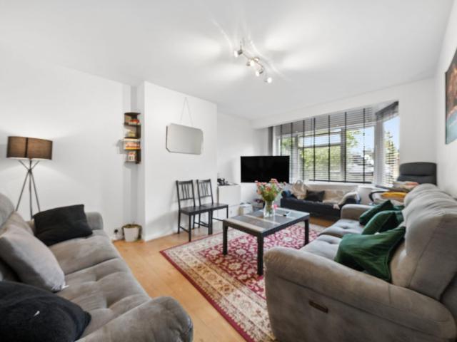 Apartment for rent in North Finchley, Greater London