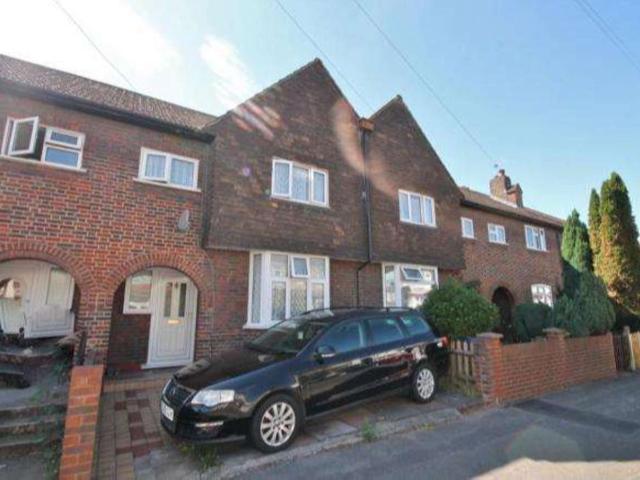 Room for rent in London Borough of Merton, Mitcham
