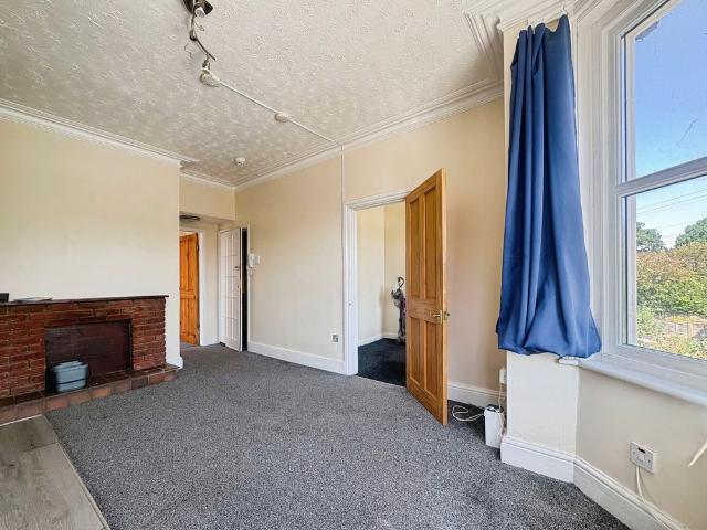 Apartment for rent in Heol-las, Surrey