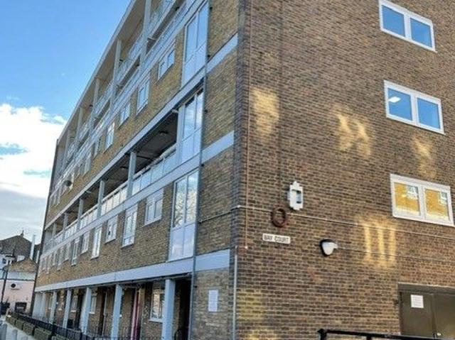 Apartment for rent in Stepney, Greater London