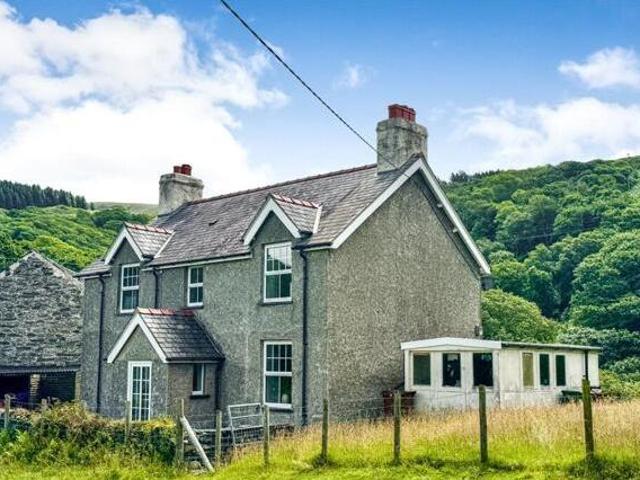 House for sale in Fairbourne, Wales