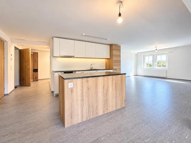 Wohnung mieten in Uessikon, Maur