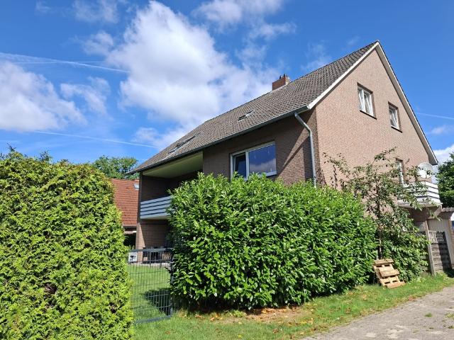 Dachgeschosswohnung mieten in Schortens, Niedersachsen