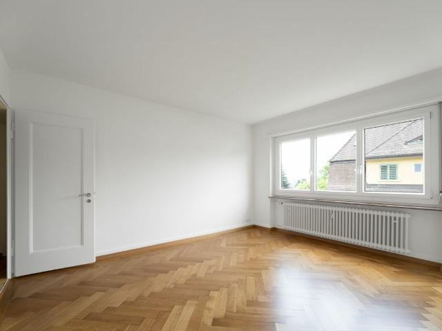 Apartment mieten in Einigen, Zürich