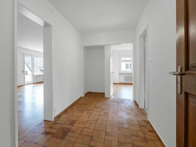Apartment mieten in Einigen, Zürich