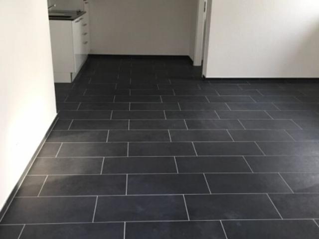 Büro mieten in Einigen, Zürich