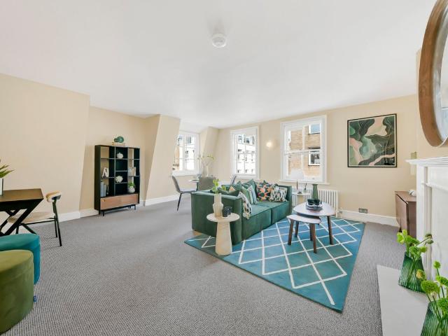 Apartment for rent in Soho, Greater London