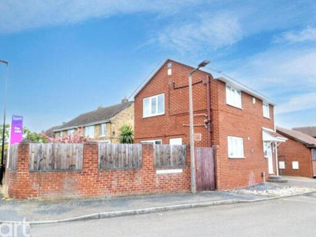 House for sale in Armthorpe, Doncaster