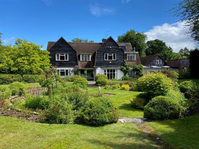 House for rent in Nettleden with Potten End, Pouchen End