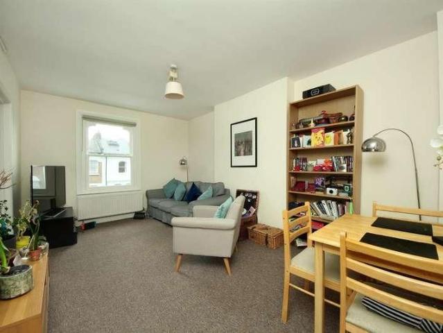 Apartment for rent in London Borough of Hammersmith and Fulham, Greater London