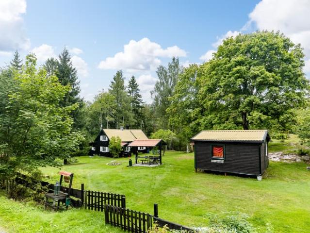 Hus till salu i Kinda, Östergötland