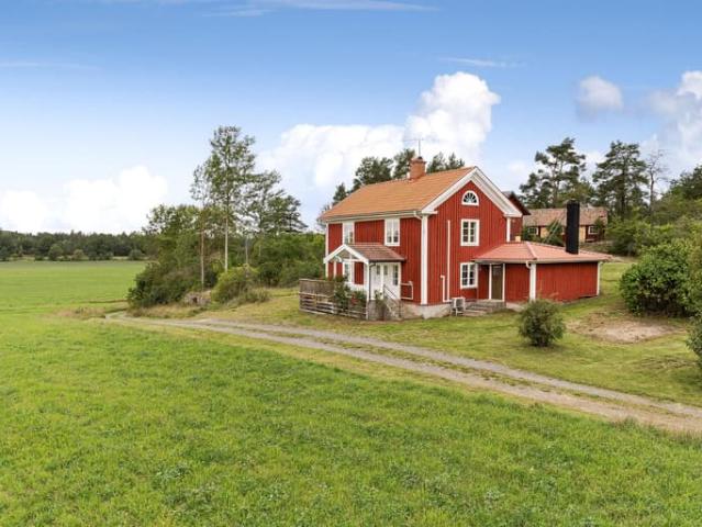 Hus till salu i Östergötland