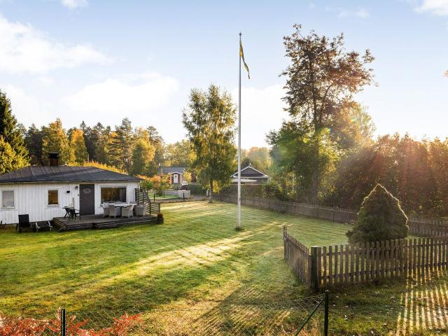 Hus till salu i Ulvstorp, Västersjön