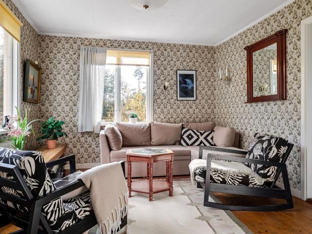 Hus till salu i Äskedal, Kalmar län