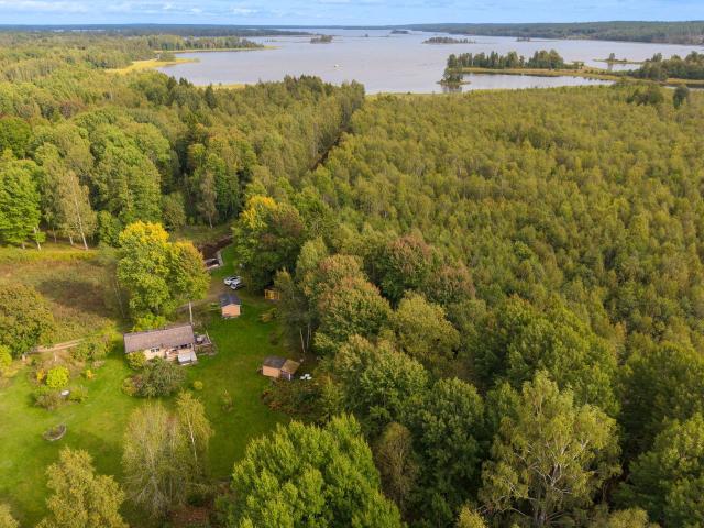 Hus till salu i Svennevad, Örebro län