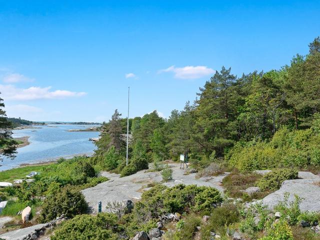 Hus till salu i Strömstad, Västra Götalands län