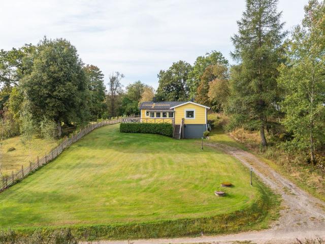 Hus till salu i Örsås, Västra Götalands län