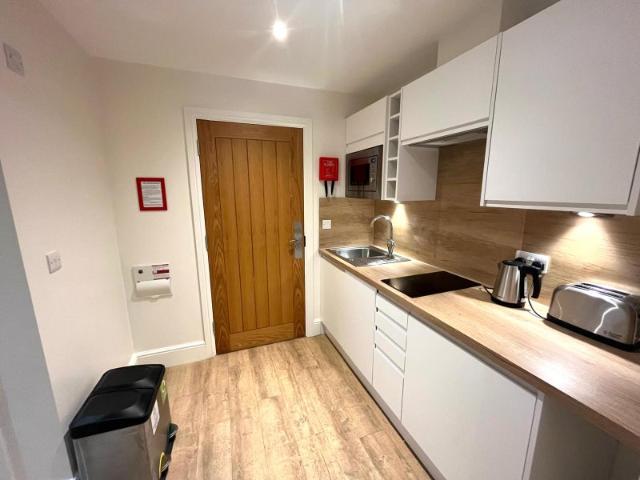 Studio for rent in Abbey Park, Barton In Fabis