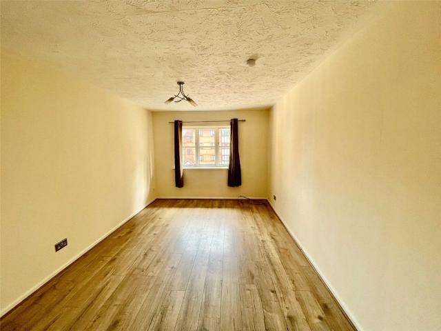 Apartment for rent in North End, Greater London