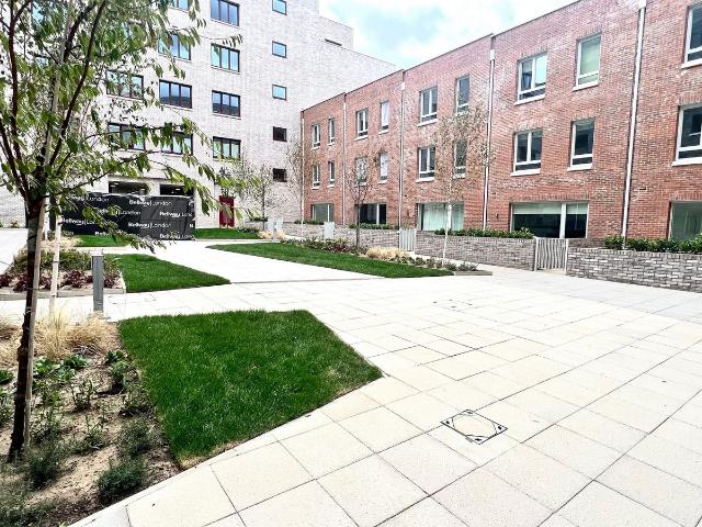 Apartment for rent in Scrattons Farm, Greater London