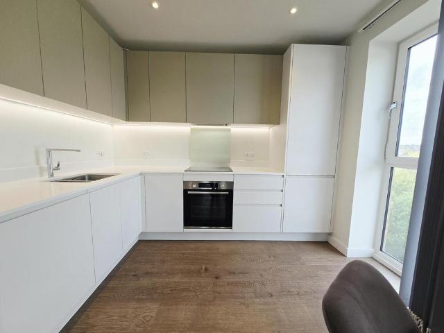 Apartment for rent in Watford Heath, Watford