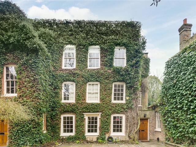 House for rent in South Hampstead, Greater London