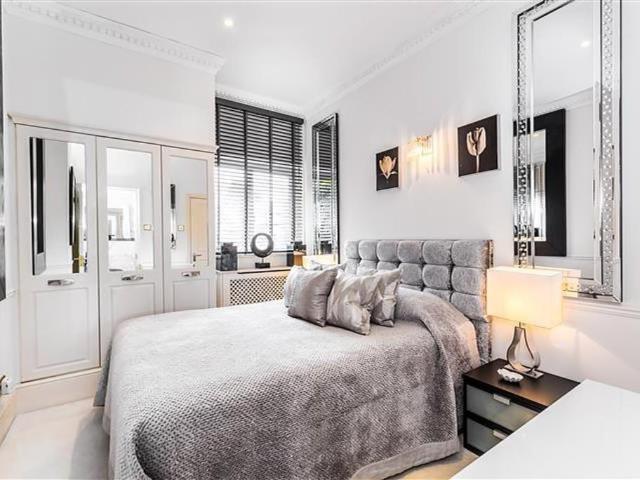House for rent in North End, West Hampstead