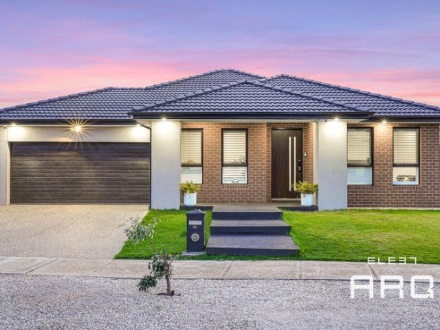 House for sale in Thoroughbred Park, Melbourne
