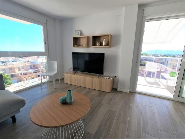 Apartamento en alquiler en Oliva