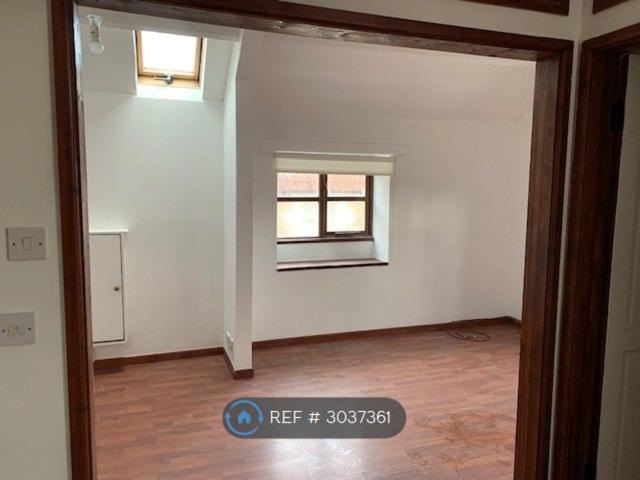Studio for rent in Frome