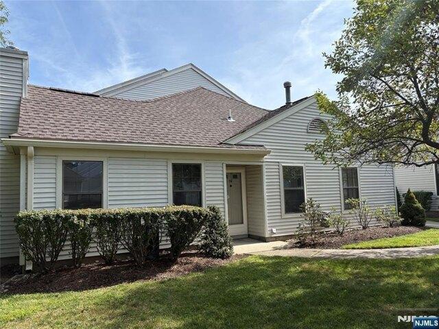 Condo for sale in Mahwah, New Jersey