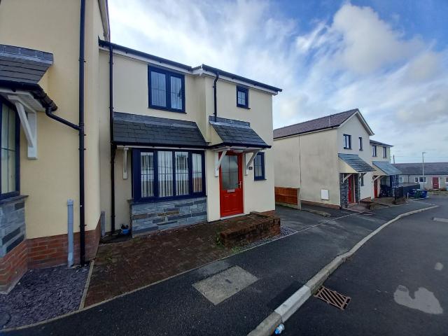 Apartment for rent in Rhostryfan, Wales