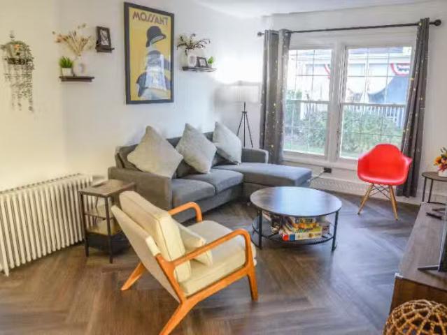 Condo for rent in Wayne