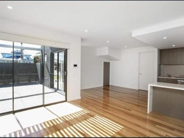 Townhouse for rent in Camerons Creek, Victoria